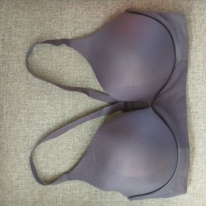 EUC Victoria's Secret bra 36DD